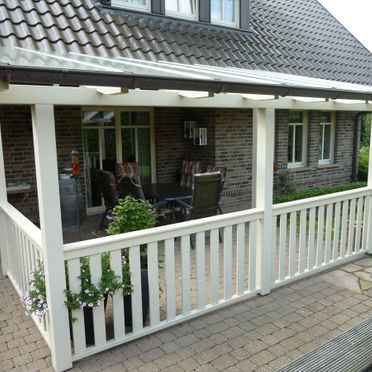Terrasse, modern, weiß - Referenzen der Tischlerei Klokkers GmbH & Co. KG in Uelsen